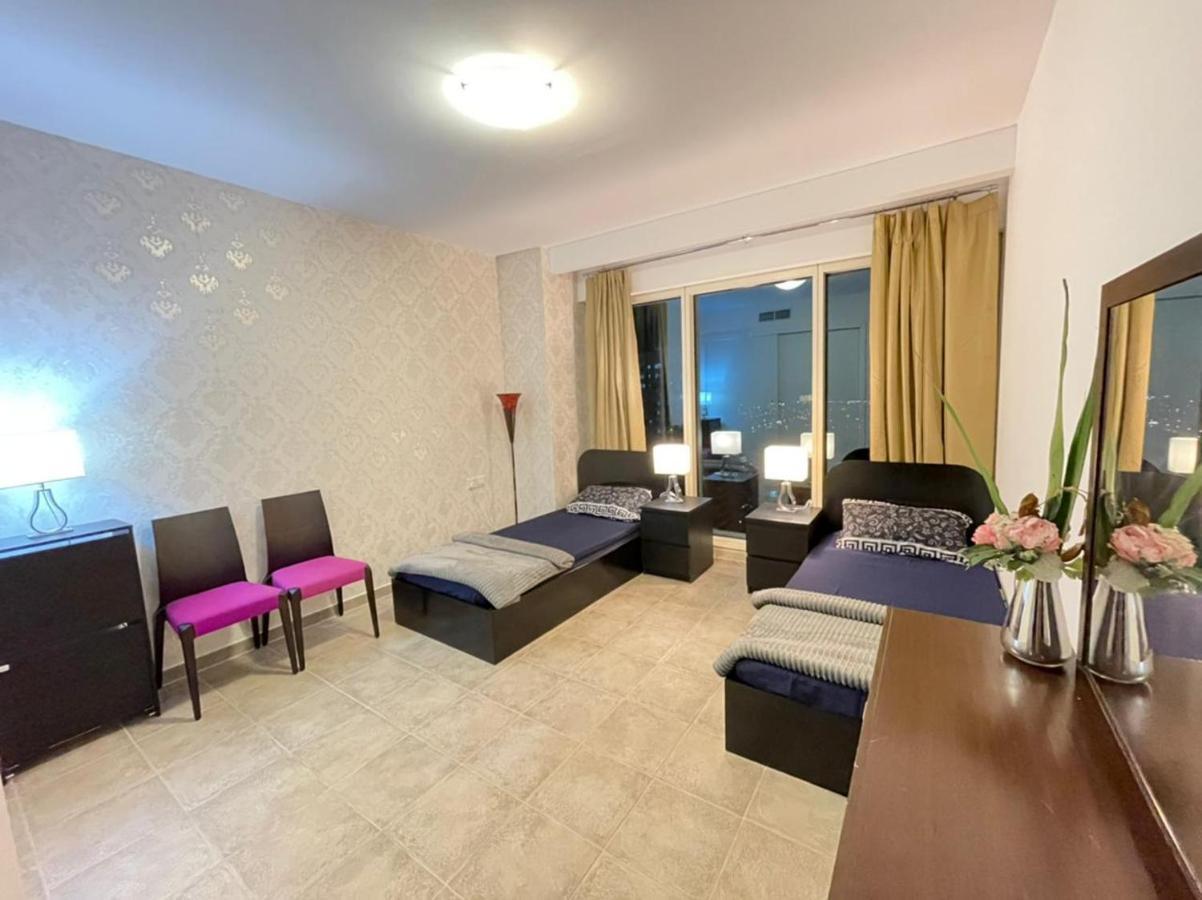 Travelers Backpackers Pansiyon Dubai Dış mekan fotoğraf