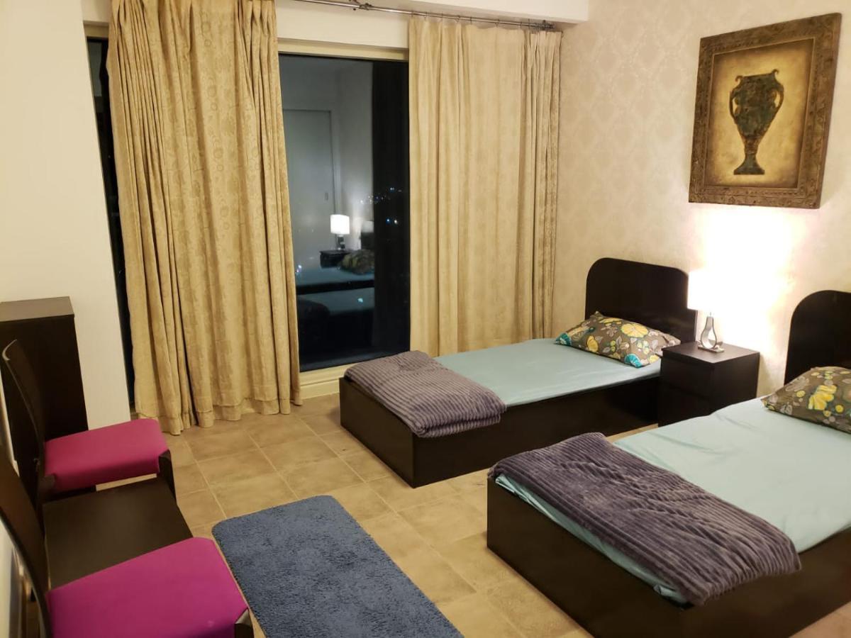 Travelers Backpackers Pansiyon Dubai Dış mekan fotoğraf