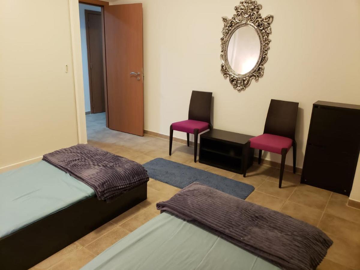 Travelers Backpackers Pansiyon Dubai Dış mekan fotoğraf