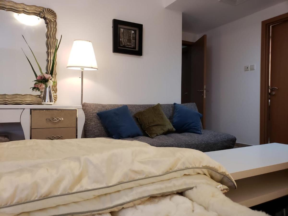 Travelers Backpackers Pansiyon Dubai Dış mekan fotoğraf