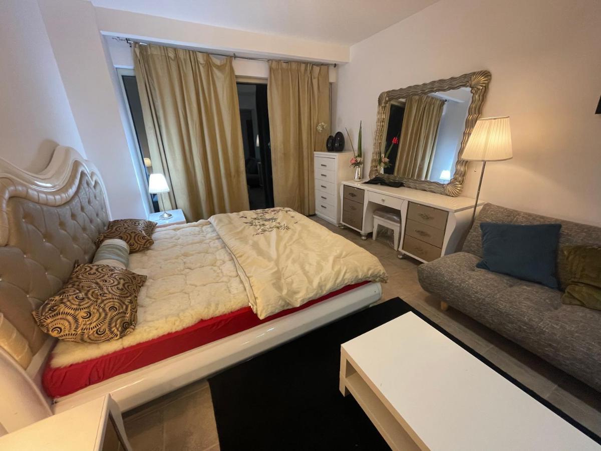 Travelers Backpackers Pansiyon Dubai Dış mekan fotoğraf