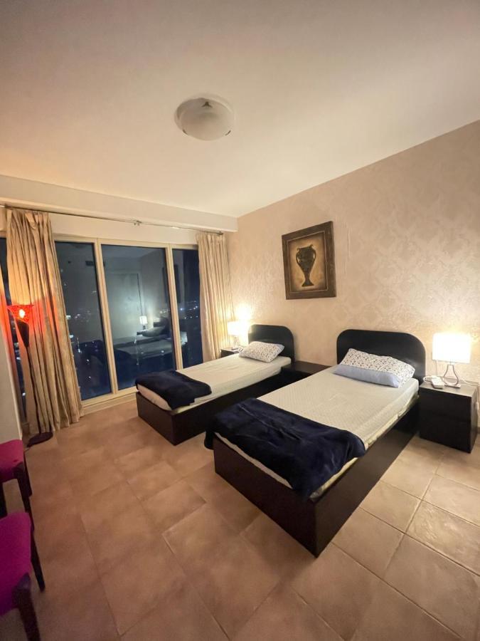 Travelers Backpackers Pansiyon Dubai Dış mekan fotoğraf