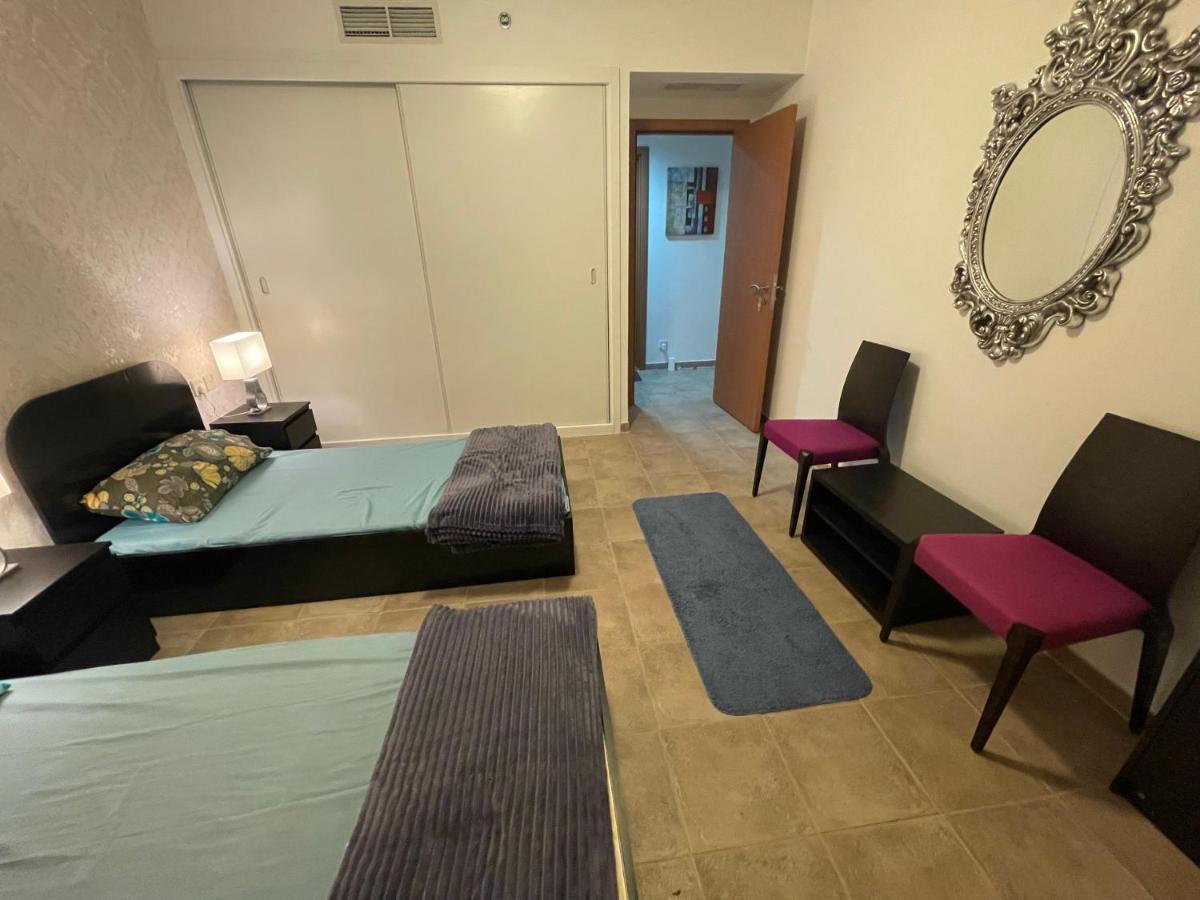 Travelers Backpackers Pansiyon Dubai Dış mekan fotoğraf